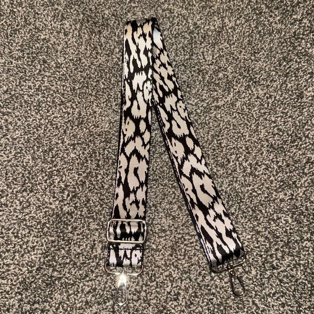 🌟SALE🌟 
Guitar Purse Strap